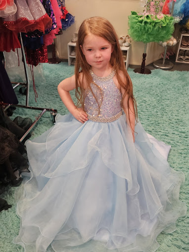 Lulu's Dress and Pageant Shop - Business Photo Gallery Image