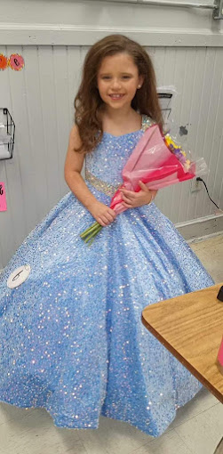 Lulu's Dress and Pageant Shop - Business Photo Gallery Image