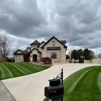 Euro Lawn & Tree Service - Business Photo Gallery Image