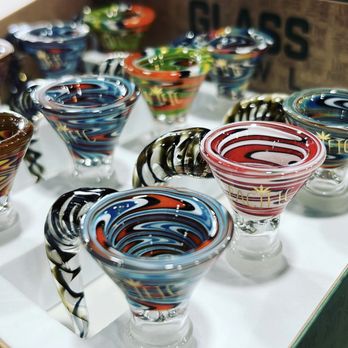Level Up Smoke Shop - Business Photo Gallery Image