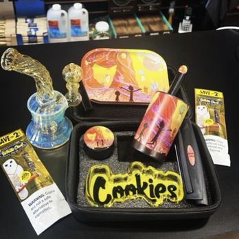 Level Up Smoke Shop - Business Photo Gallery Image