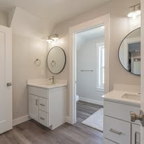 Pineapple House - Kathryn Castor, Broker - Business Photo Gallery Image